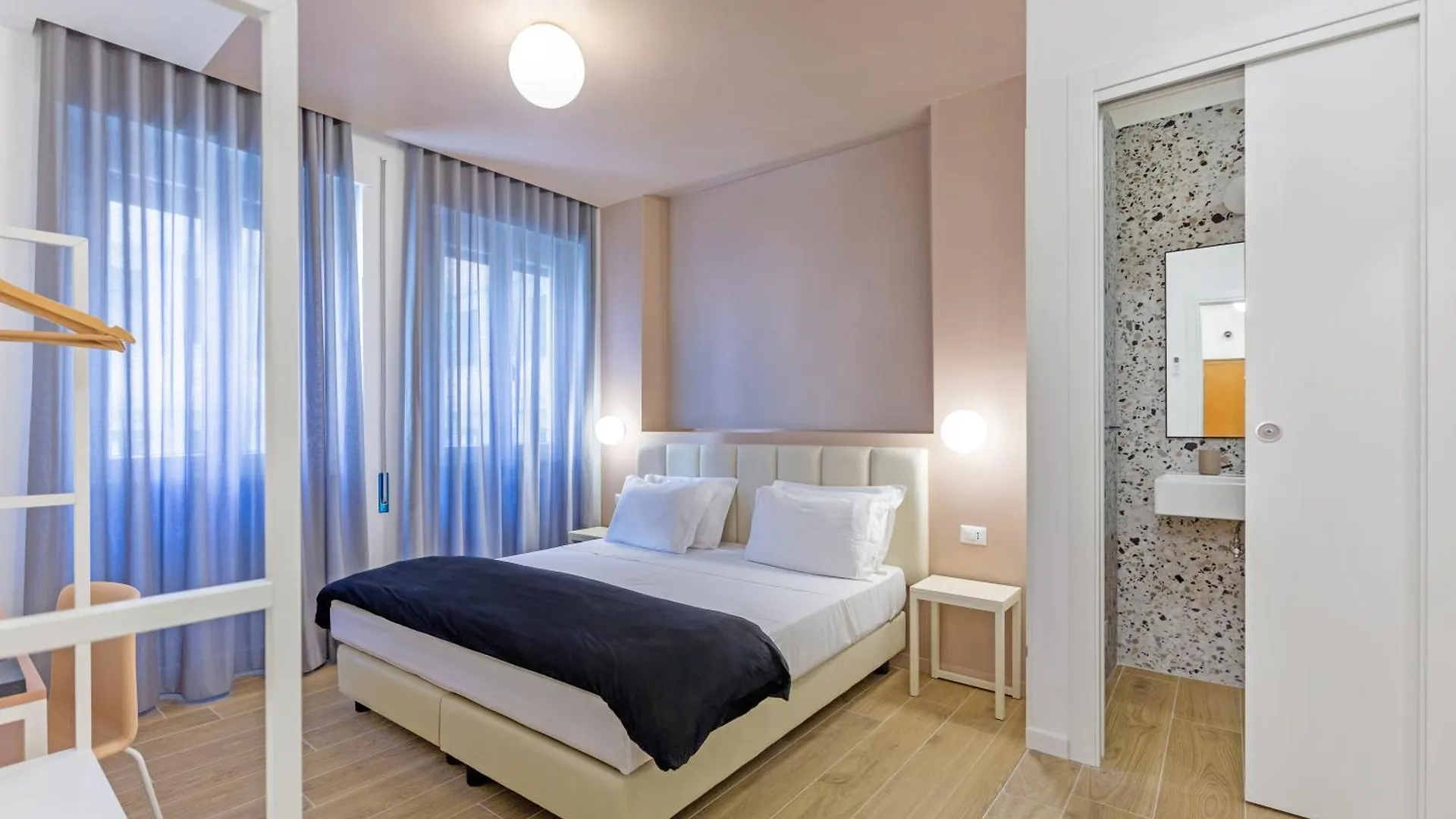 Luciano Trastevere Guest House Roma Italia
